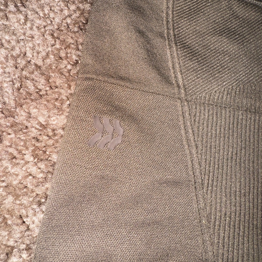 Olive Green Ribbed Tank Top - Picture 3 of 3
